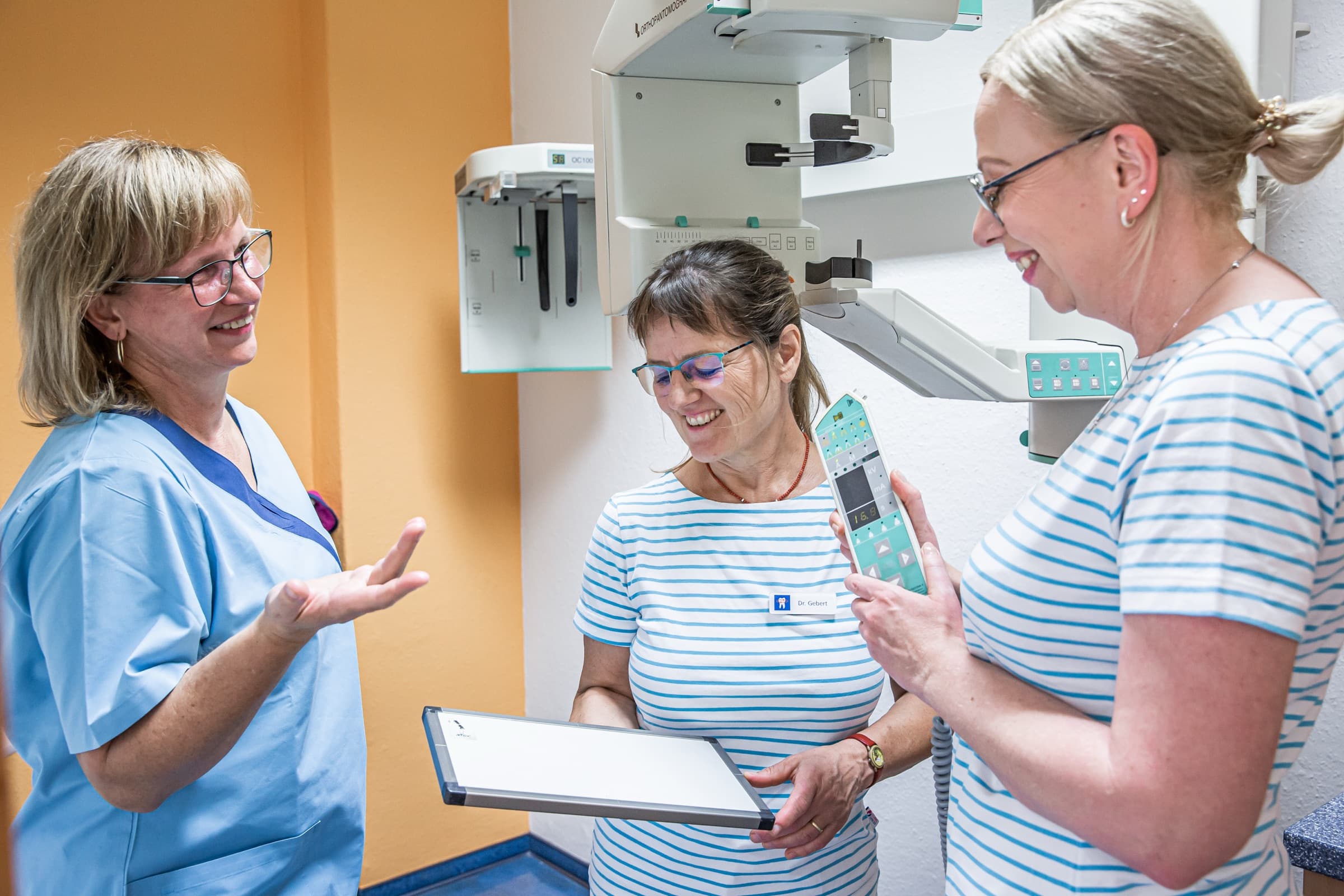 Empfangsbereich der Kieferorthopädie-Praxis KFO Freital